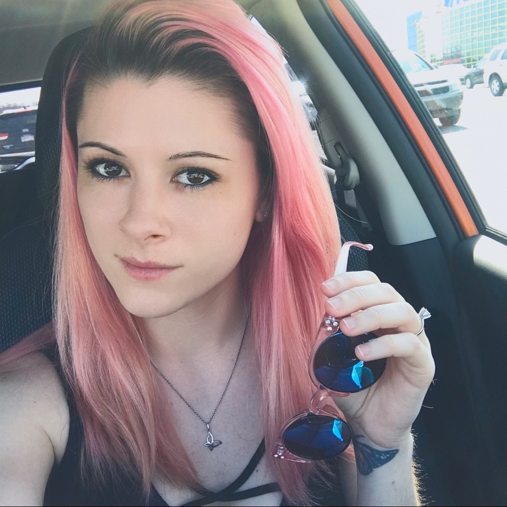 Meet your Posher, Melissa